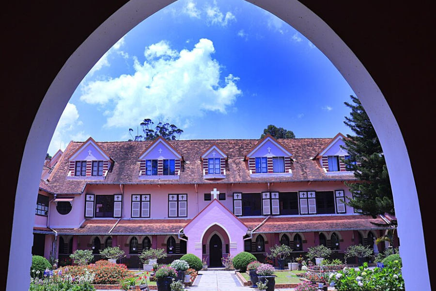 Nhà thờ Domaine de Marie Đà Lạt